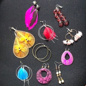 BUNDLE of 10 pairs of earrings